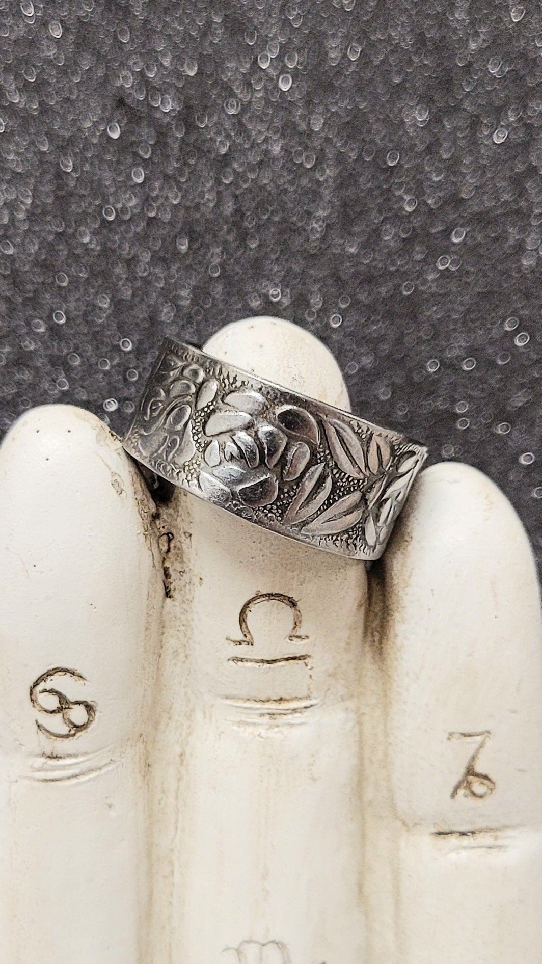 Floral pattern upcycled stainless steel ring